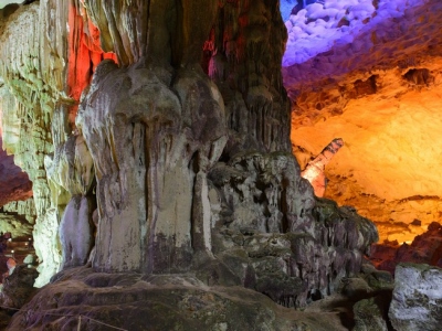Thien-Cung-cave-